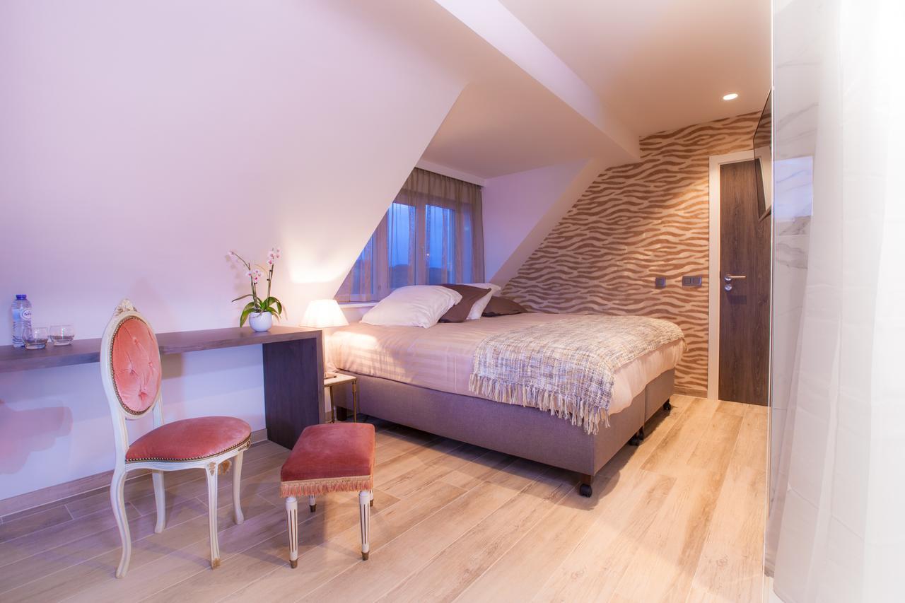 Sable D'O -Vlak Aan De Zee- Bed & Breakfast Mariakerke  Екстериор снимка